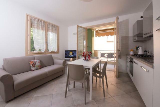 Luxury Apartment Garda Lake Ντεζεντσάνο ντελ Γκάρντα Εξωτερικό φωτογραφία